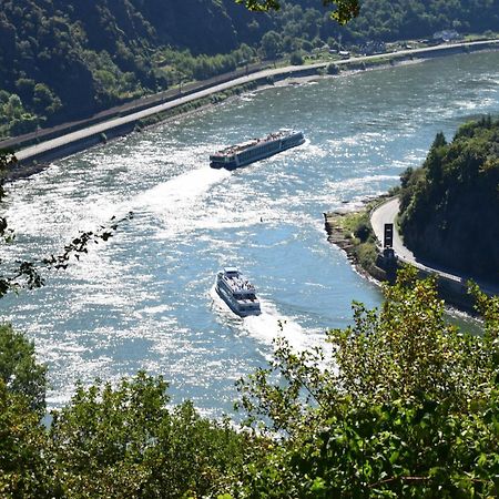 Marktstuebchen An Der Schoenen Loreley Bornich Extérieur photo