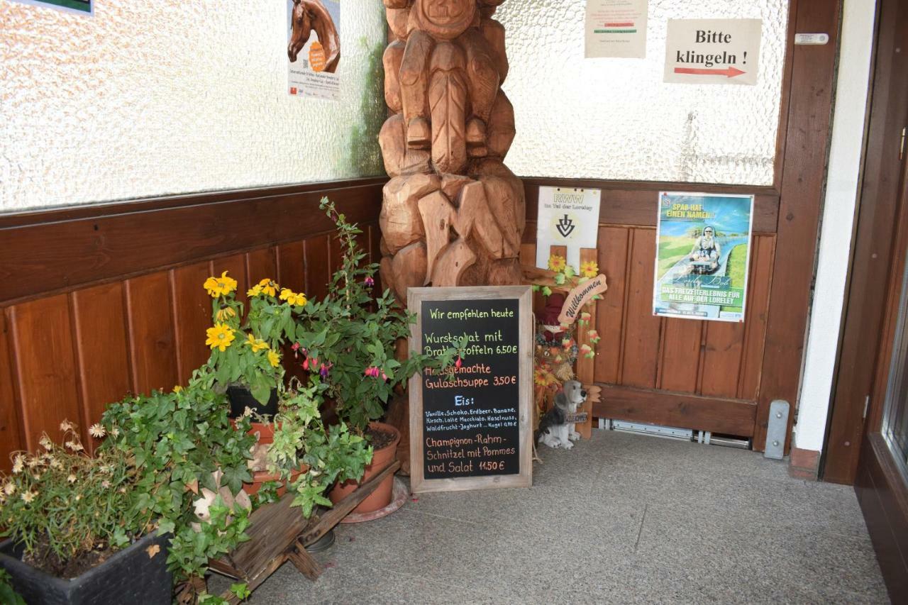 Marktstuebchen An Der Schoenen Loreley Bornich Extérieur photo